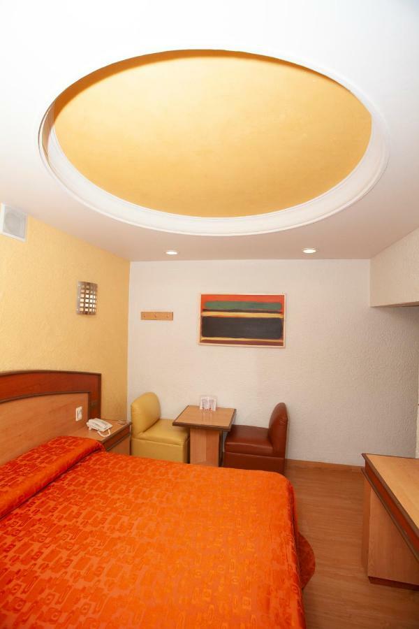 Hotel Tres Colonias - Solo Adultos Mexico City Exterior photo